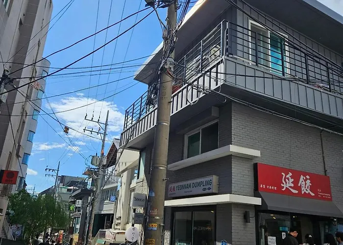 홍익대학교 2룸 4침대 1인1침대 아파트 서울특별시